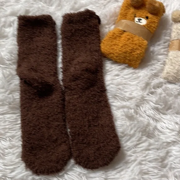 (3) Plush bear fuzzy cozy socks - Picture 5 of 5